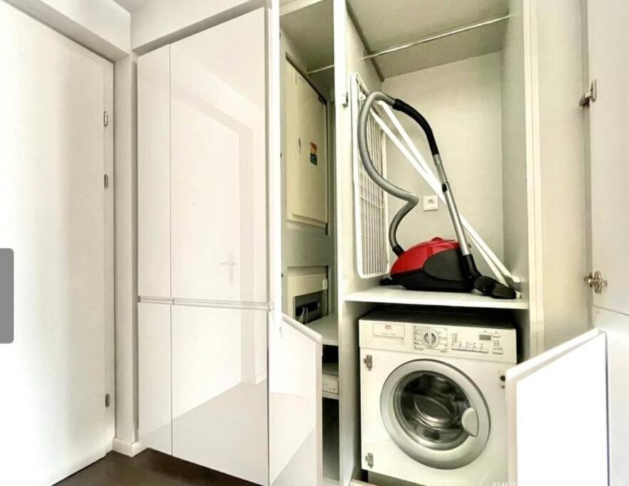 Eurovea Cozy Studio Apartment Братислава Екстериор снимка